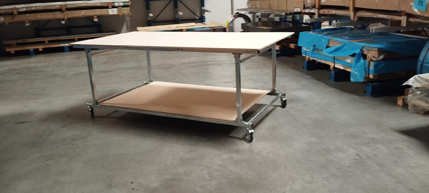Velký pracovní stůl Ralis pojízdný s fochem 250x125x80 KF08025125